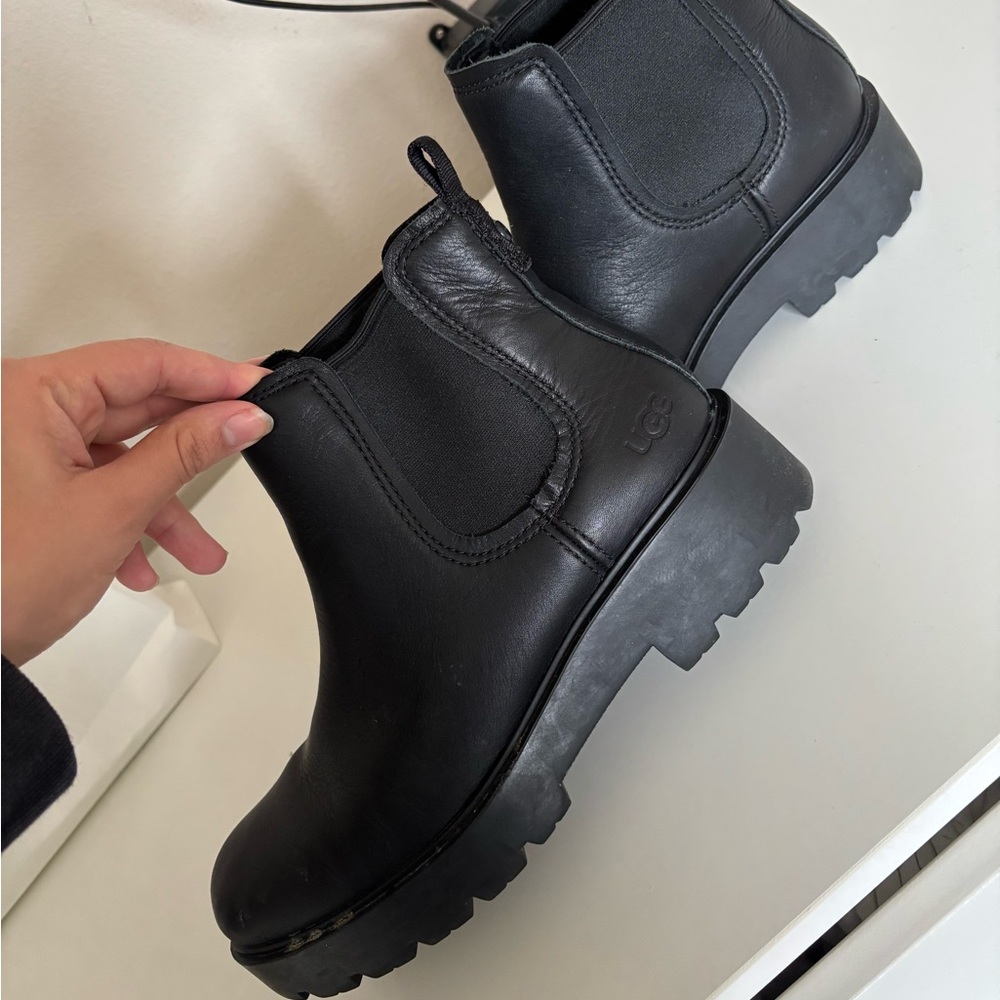 Ugg Chelsea boots